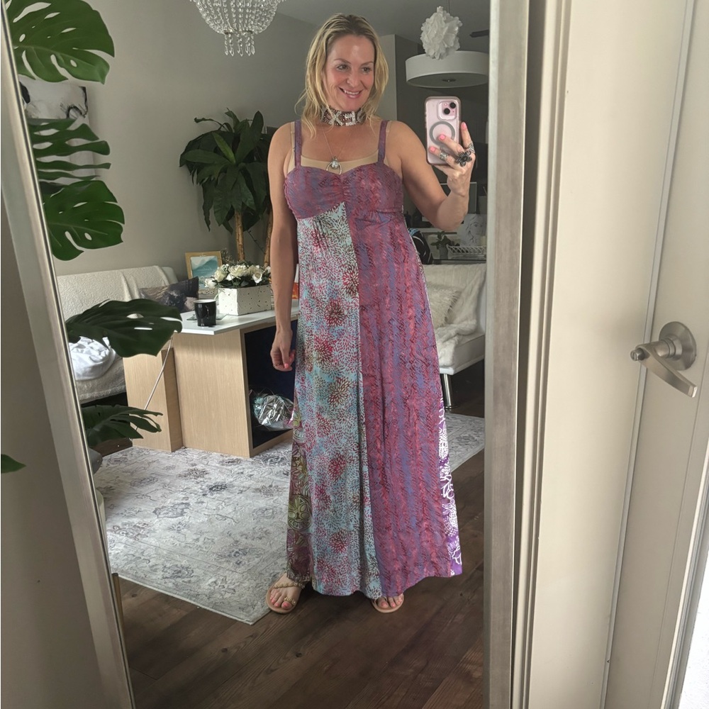 100% Rayon Dress - Size S